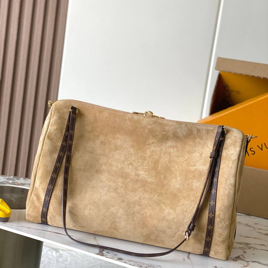 LL EXPRESS TRAVEL CAFÉ