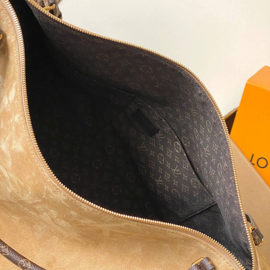 LL EXPRESS TRAVEL CAFÉ