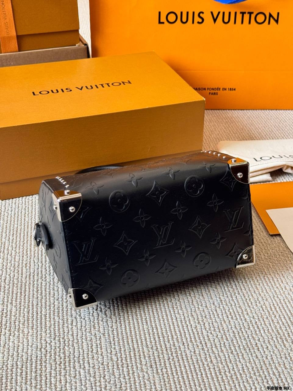 LL SPEEDY TRUNK NEGRO