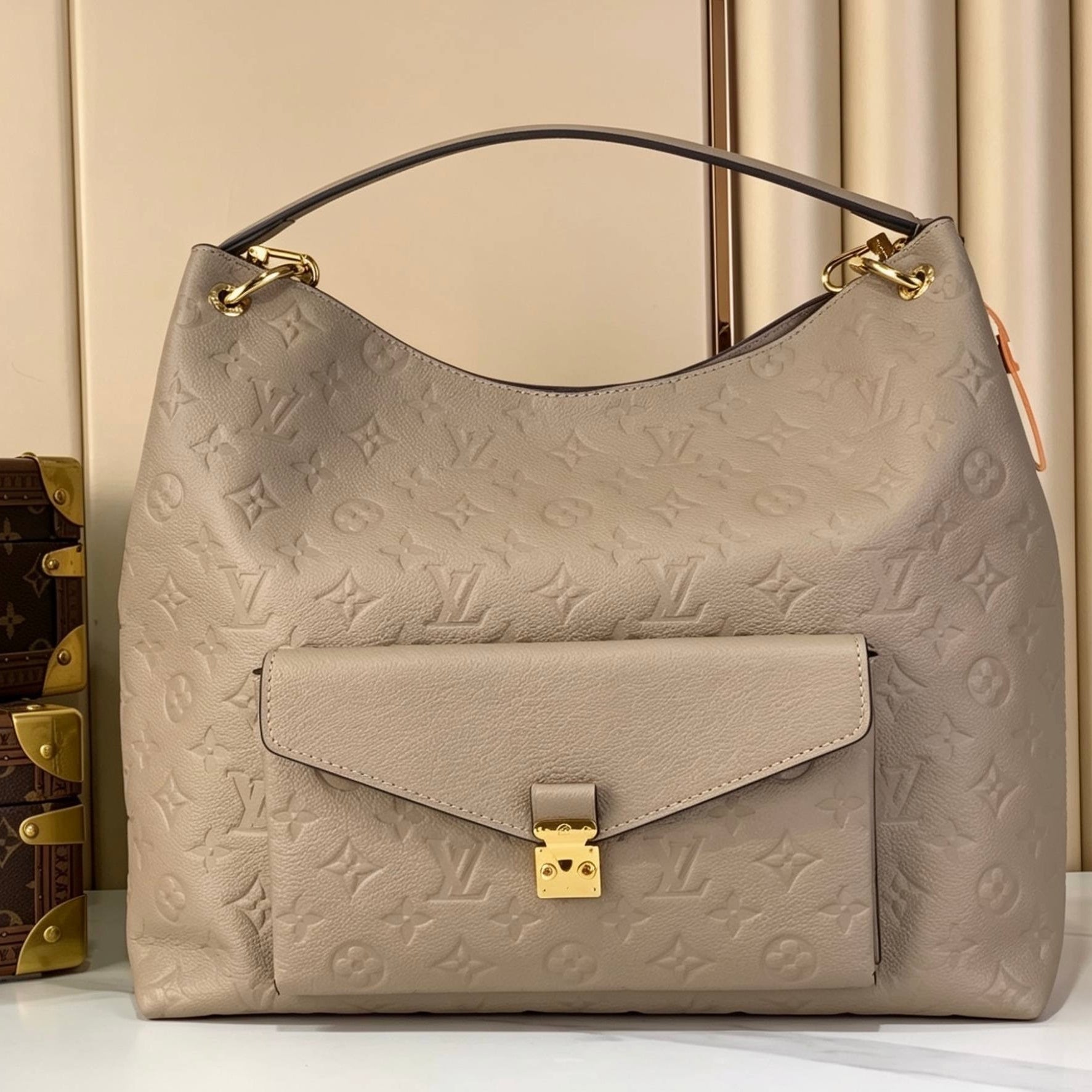 LL HOBO METIS BEIGE