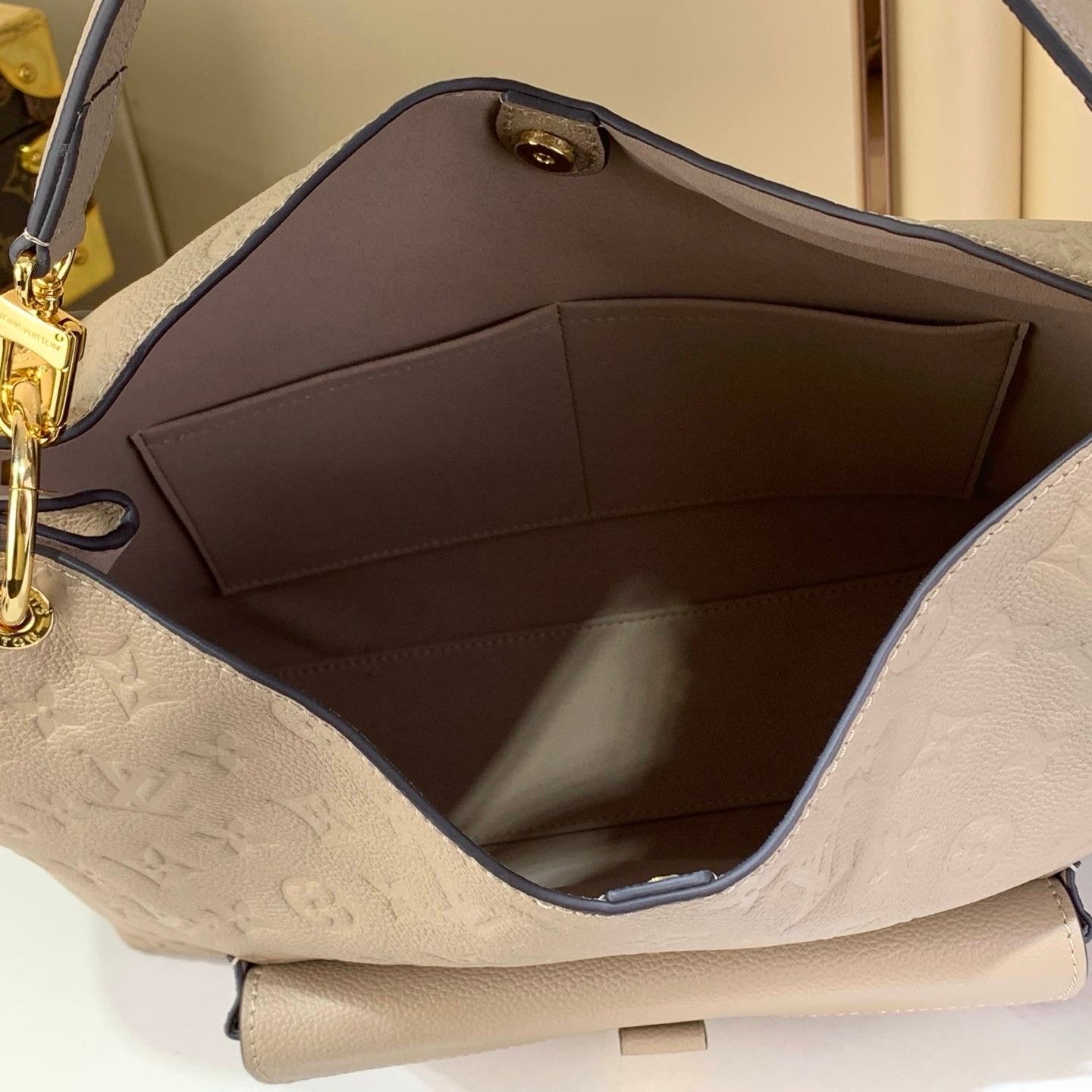 LL HOBO METIS BEIGE