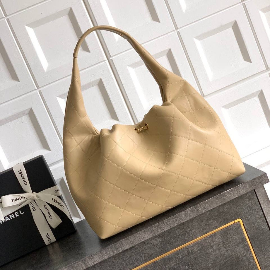 CC HOBO BEIGE