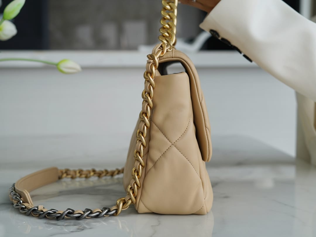 CC 19 BEIGE