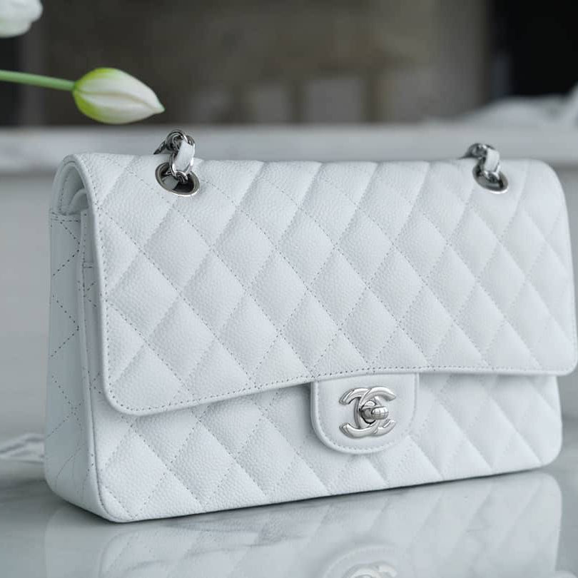 CC FLAP BAG 26 BLANCA CAVIAR