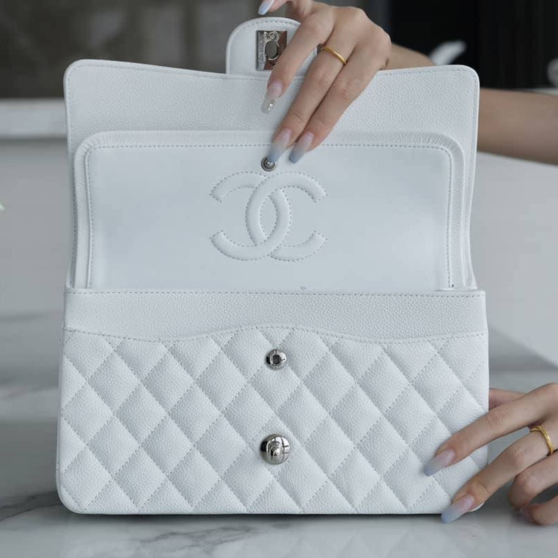 CC FLAP BAG 26 BLANCA CAVIAR