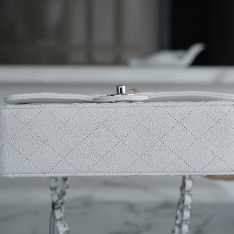 CC FLAP BAG 26 BLANCA CAVIAR