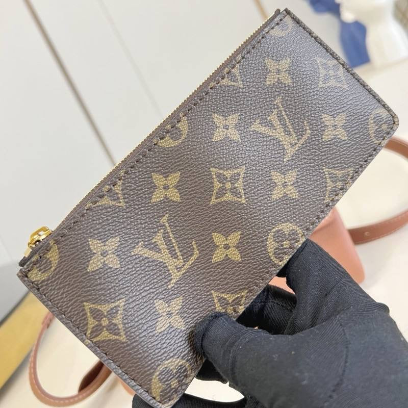 LL WALLET ON CHAIN LOW KEY CAFE