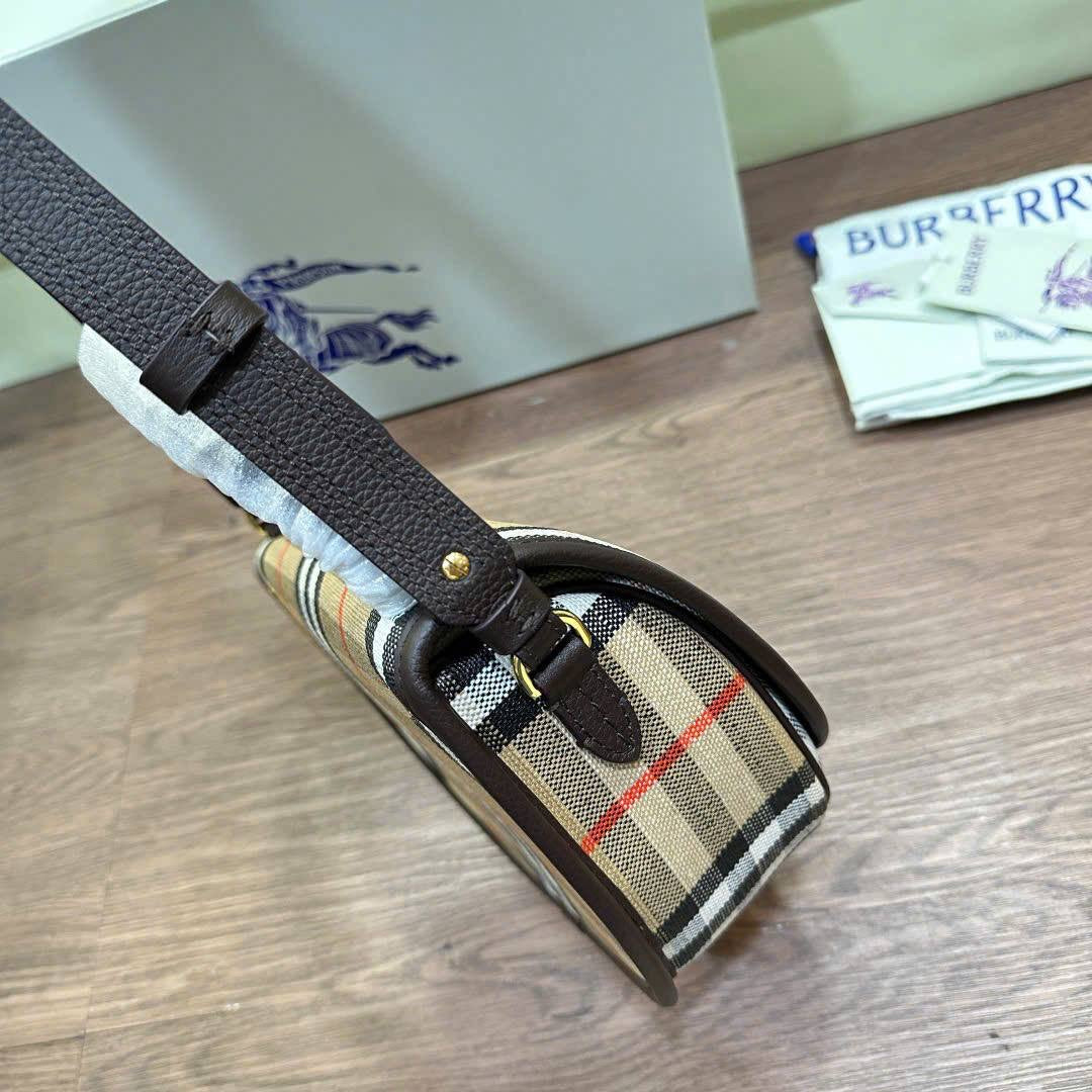 BRRY HIGHLANDS CROSSBODY