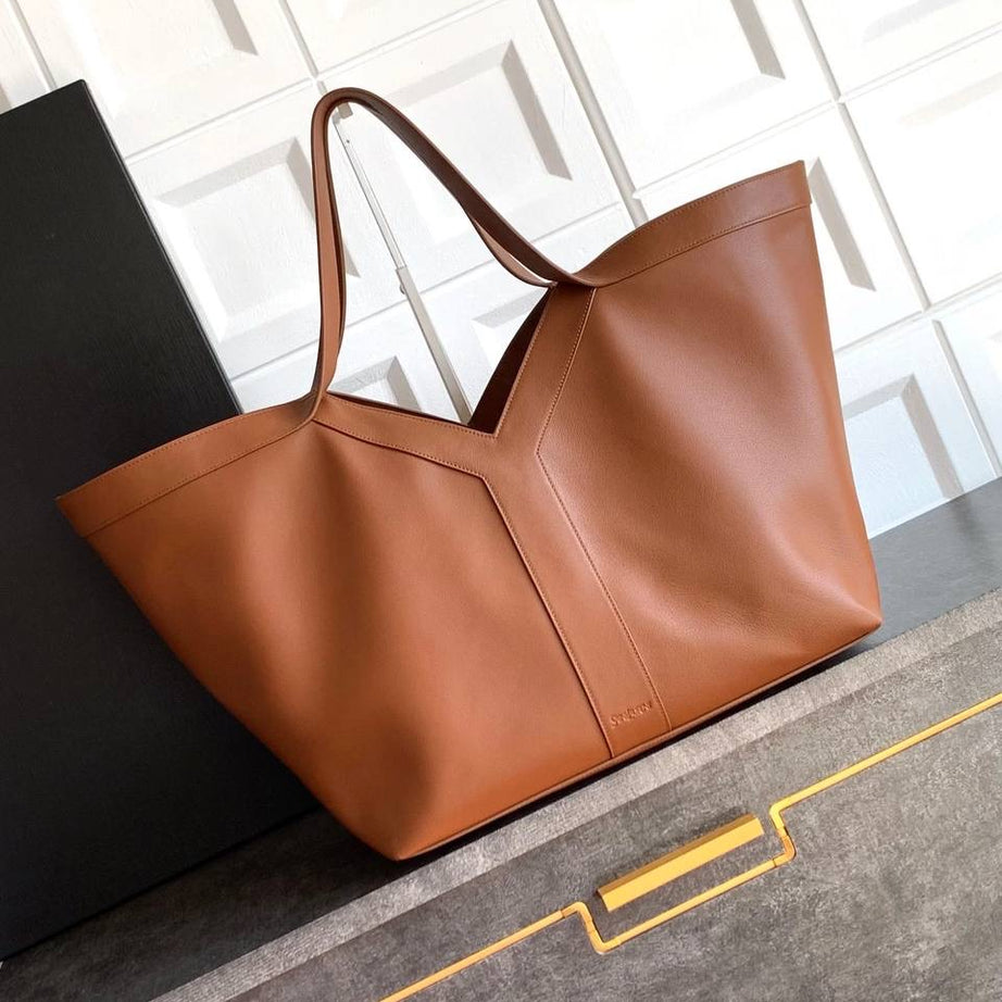 BOLSO TOTE Y CAFE