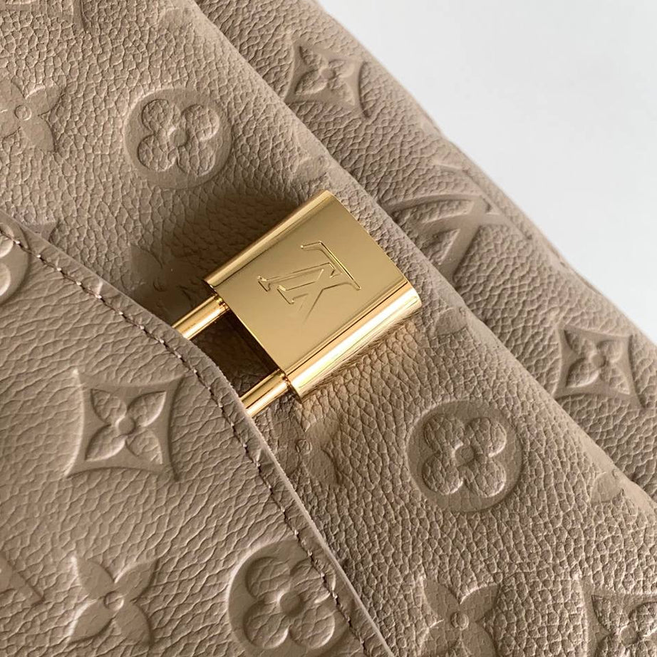 LL ANYTIME FLAP BEIGE