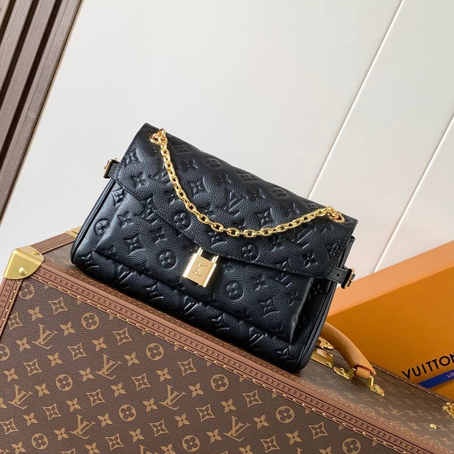 BOLSO ANYTIME FLAP NEGRO