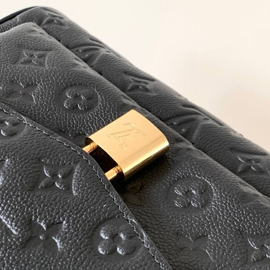 LL ANYTIME FLAP NEGRO