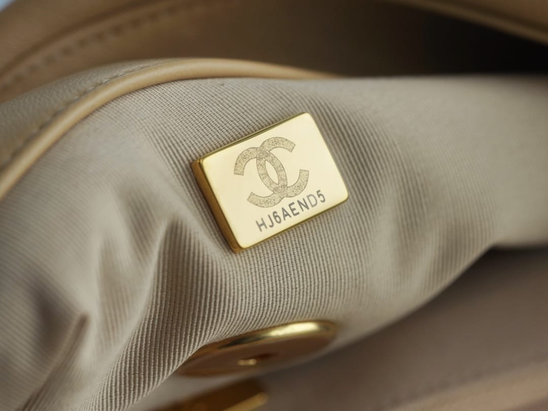 CC 19 BEIGE