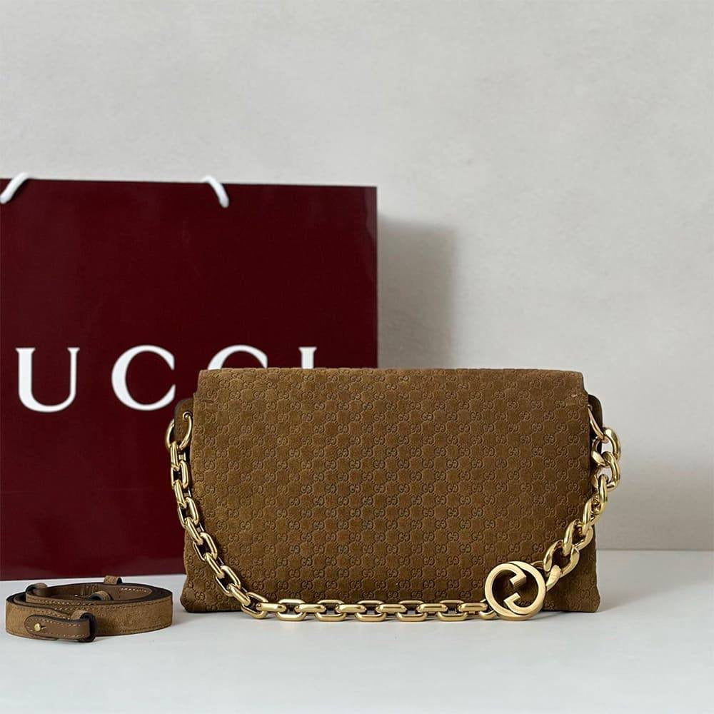GU EMBOSSEDE DE ANTE