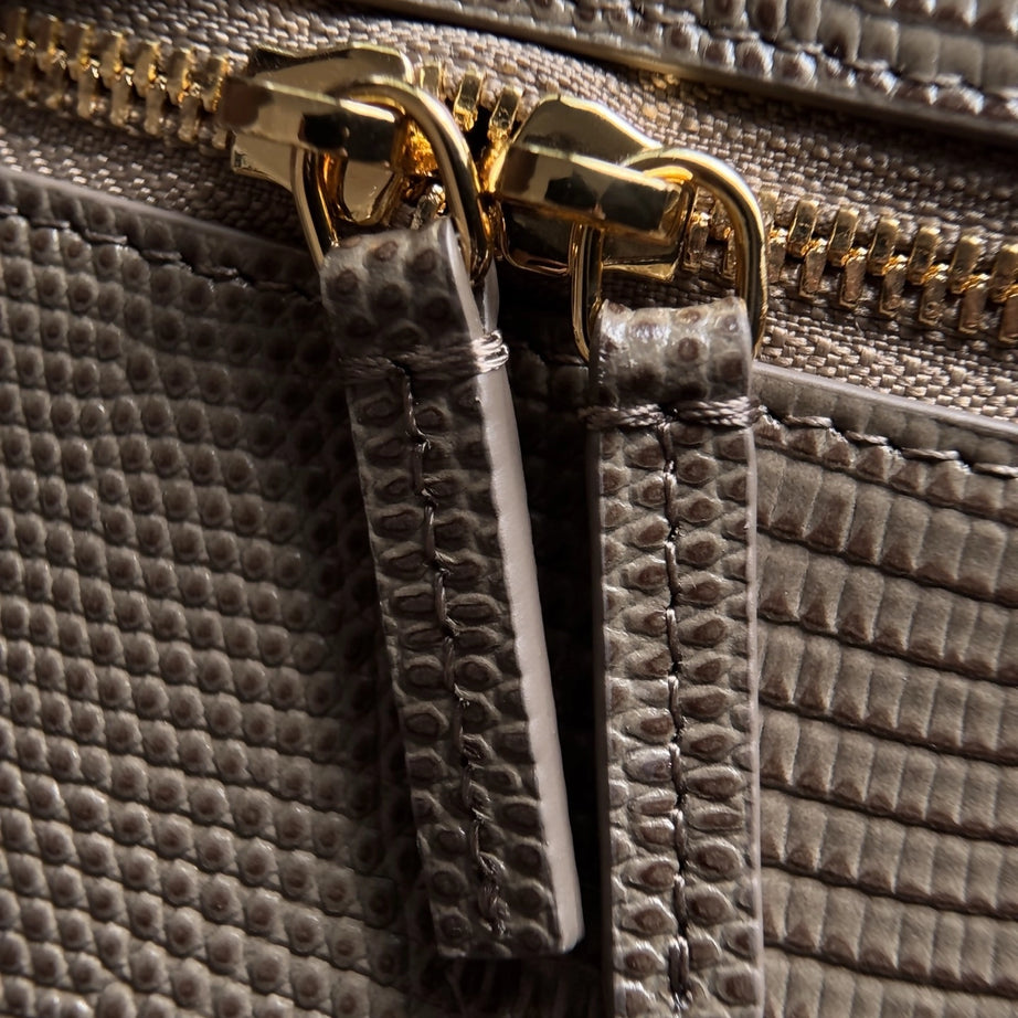 CC VANITTY TOP HANDLE
