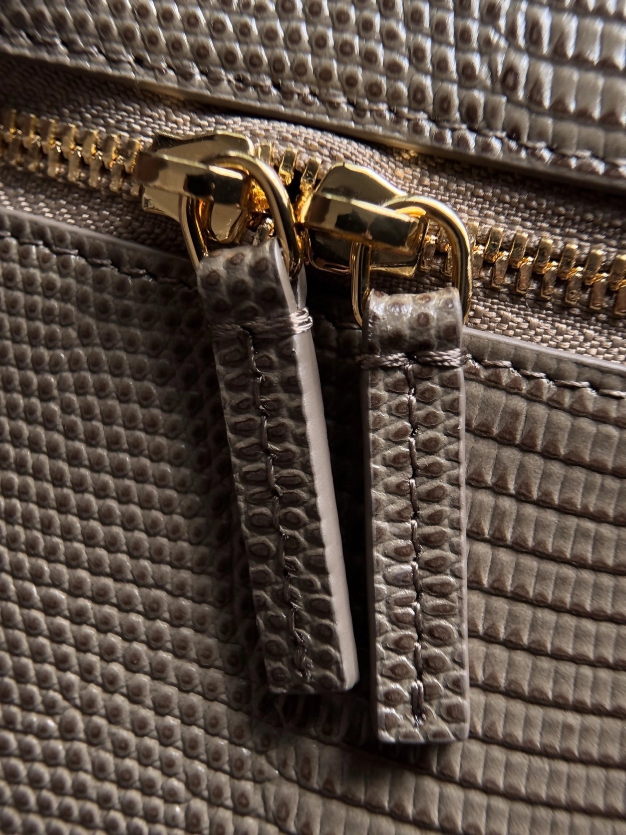 CC VANITTY TOP HANDLE