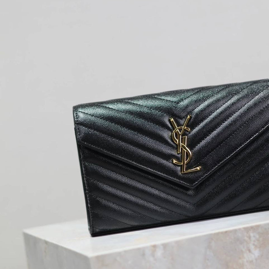 YL WOC NEGRO CON DORADO