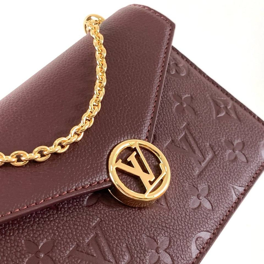 LL ON CHAIN ROSY