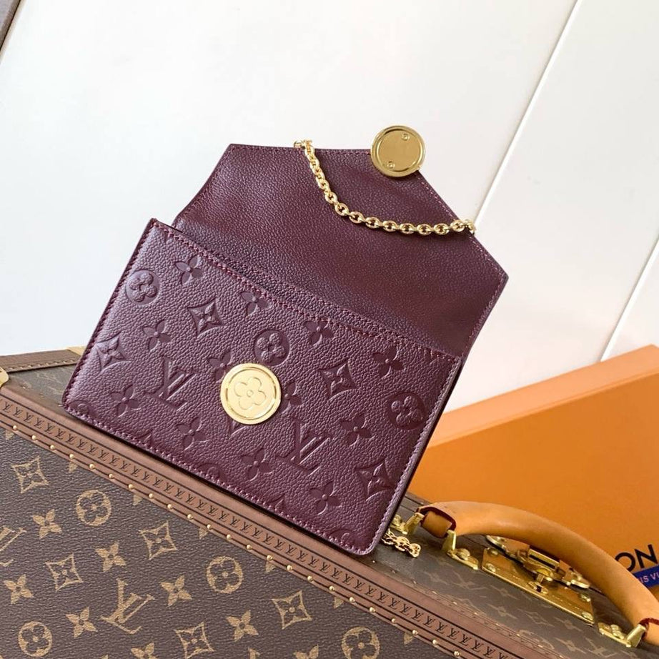 LL ON CHAIN ROSY