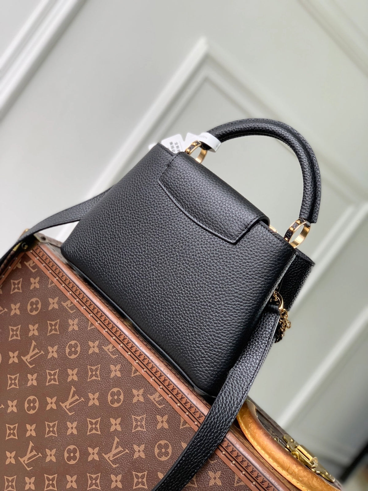 LL CAPUCINESS | NEGRO