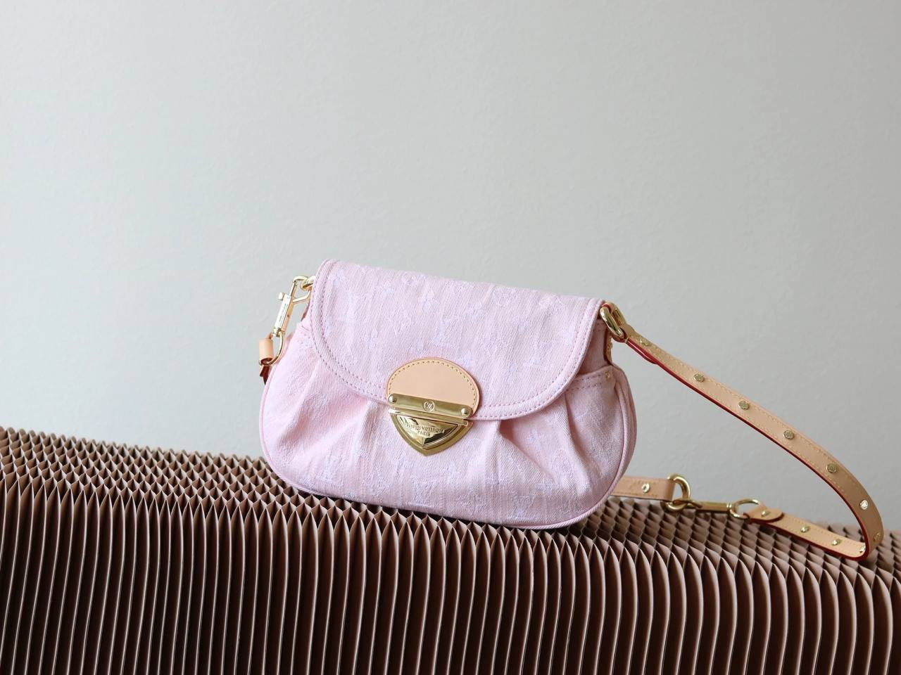 LL SUNSET LONA MONOGRAM