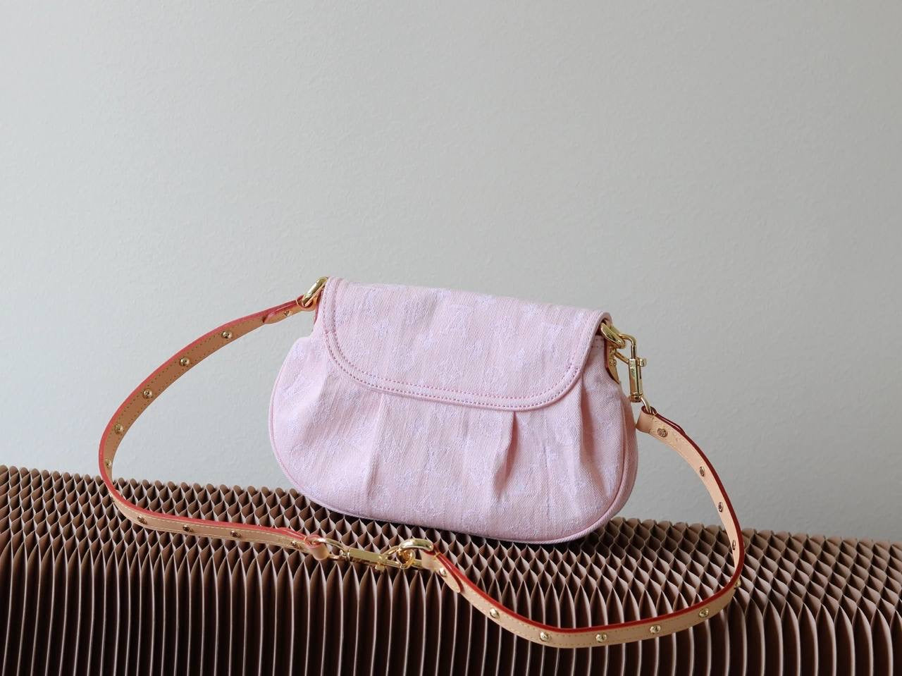 LL SUNSET LONA MONOGRAM