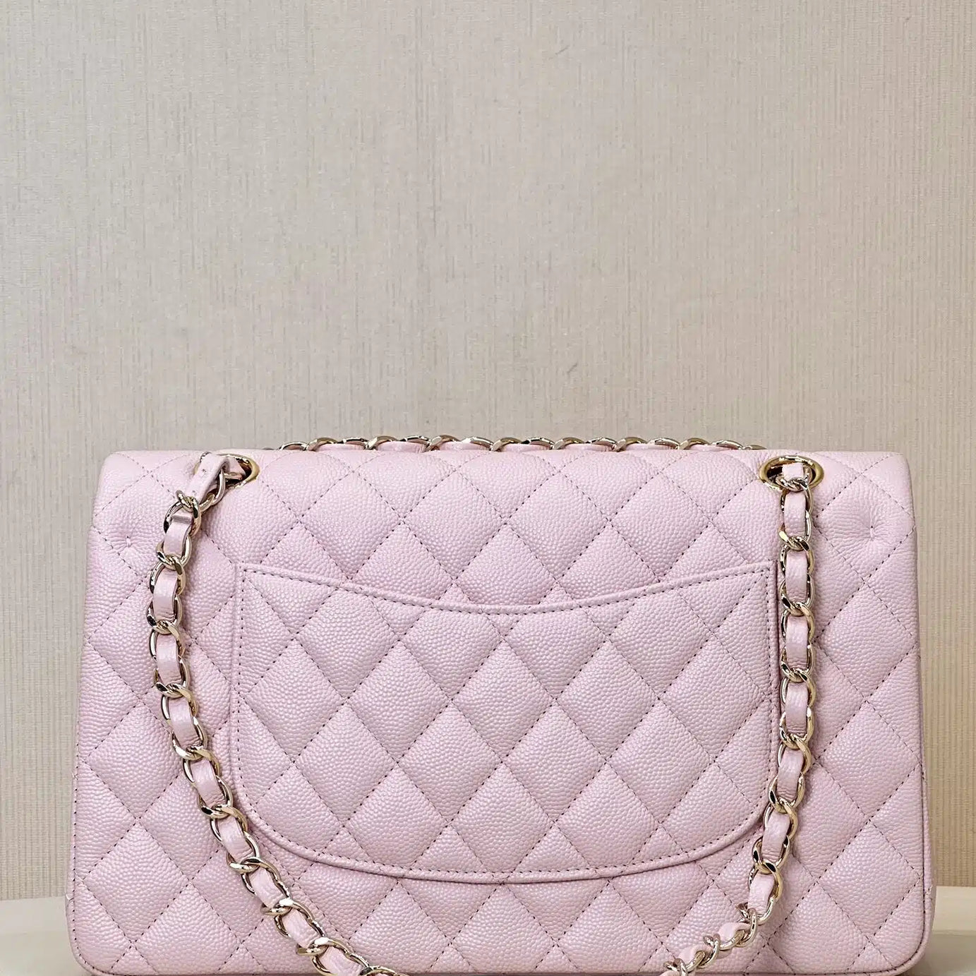 CC CLASSIC 26 FLAP CAVIAR | ROSA HQ