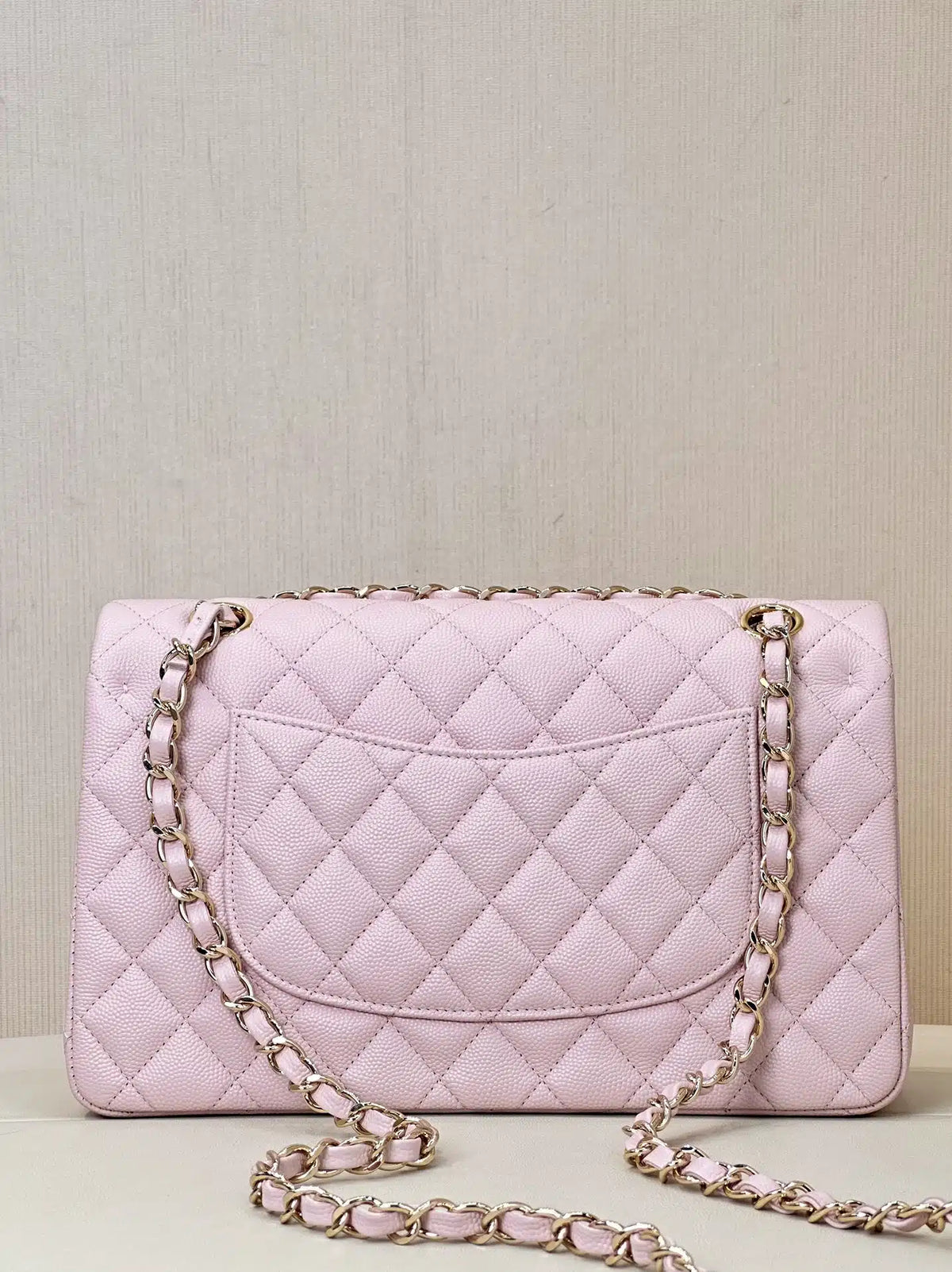 CC CLASSIC 26 FLAP CAVIAR | ROSA HQ