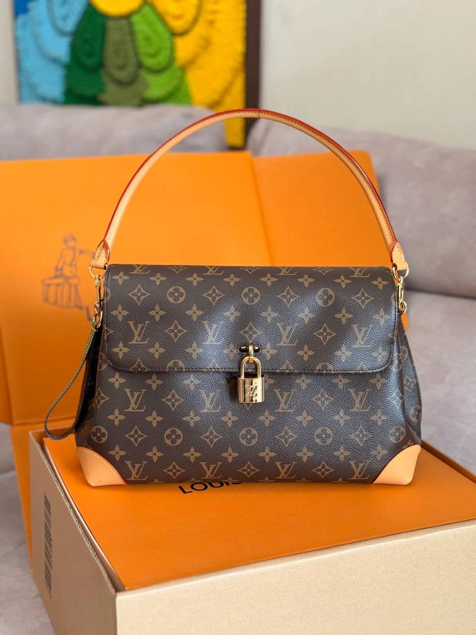 LL HIDE AWAY MM MONOGRAM