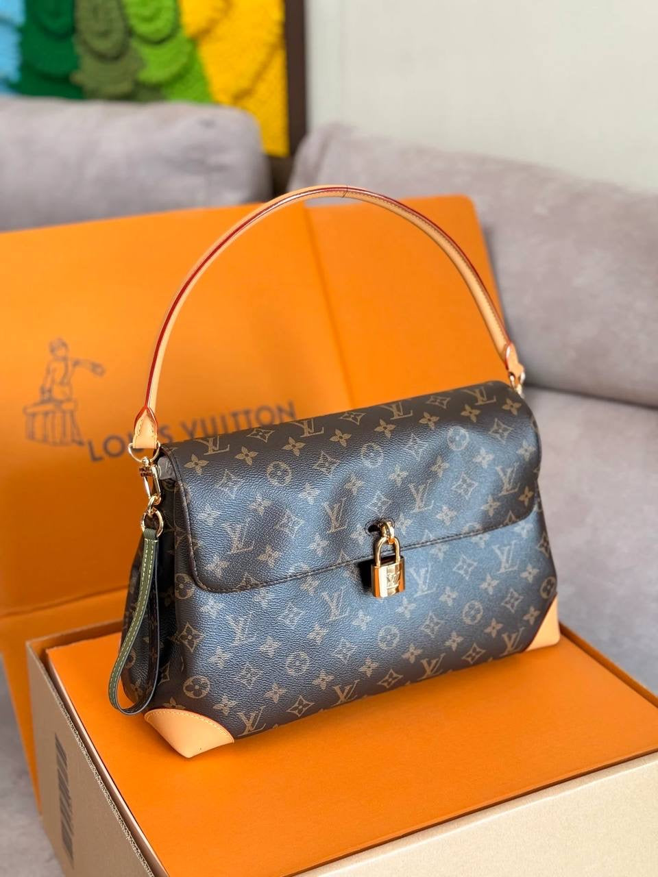 LL HIDE AWAY MM MONOGRAM