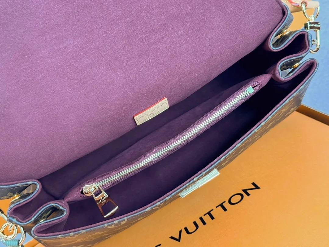 LL HIDE AWAY MM MONOGRAM