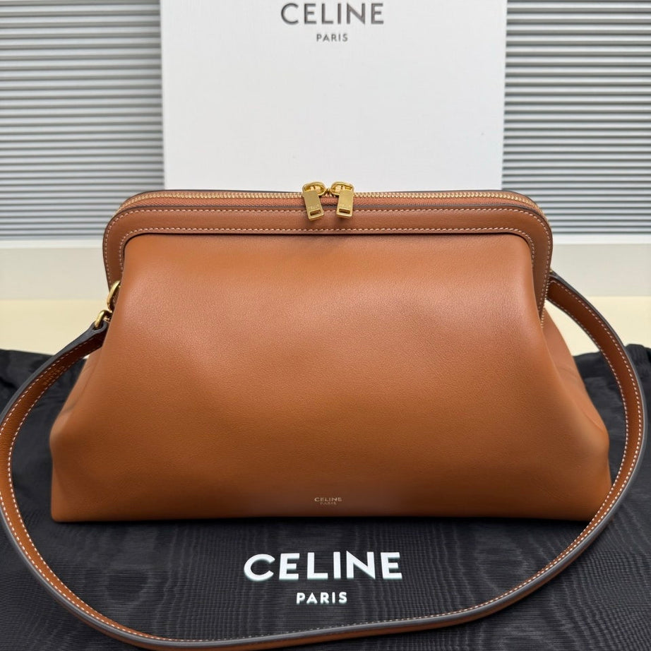 CL DOCTORS POUCH CAFE