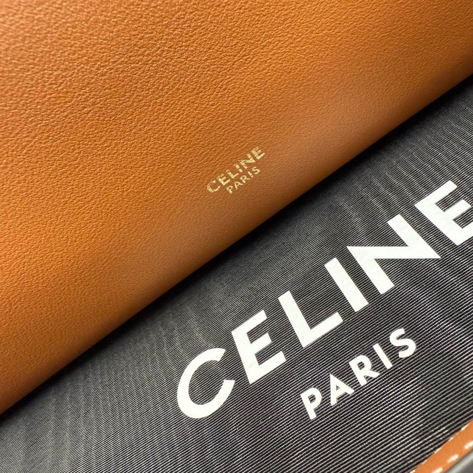 CL DOCTORS POUCH CAFE