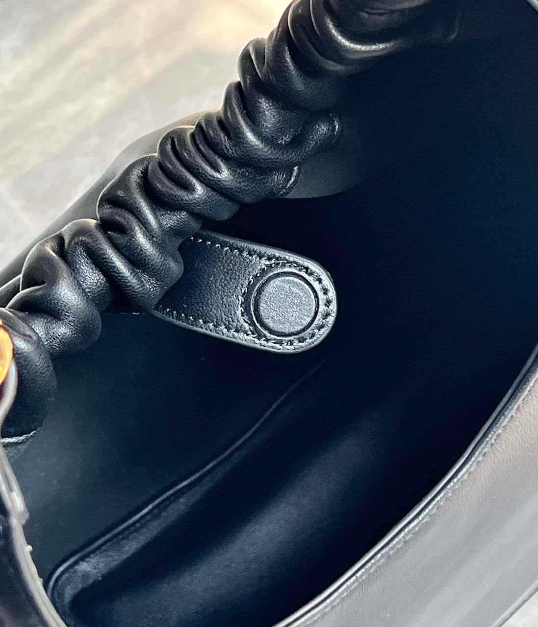 LO SQUEEZE MEDIANO NEGRO