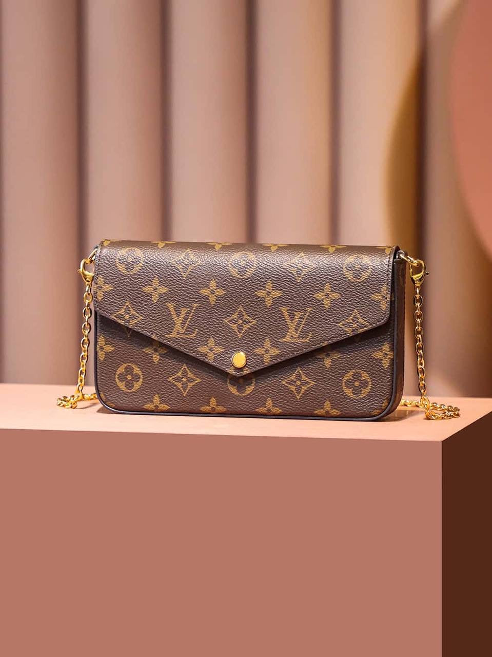 LL POCHETTE FELICE