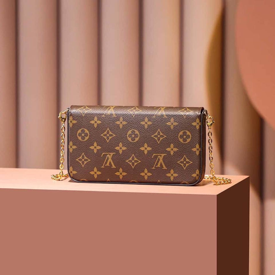 LL POCHETTE FELICE