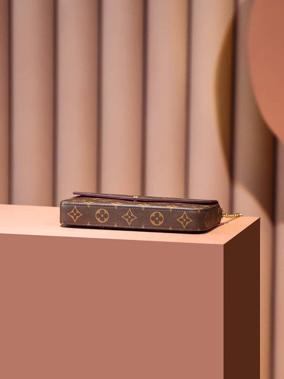 LL POCHETTE FELICE