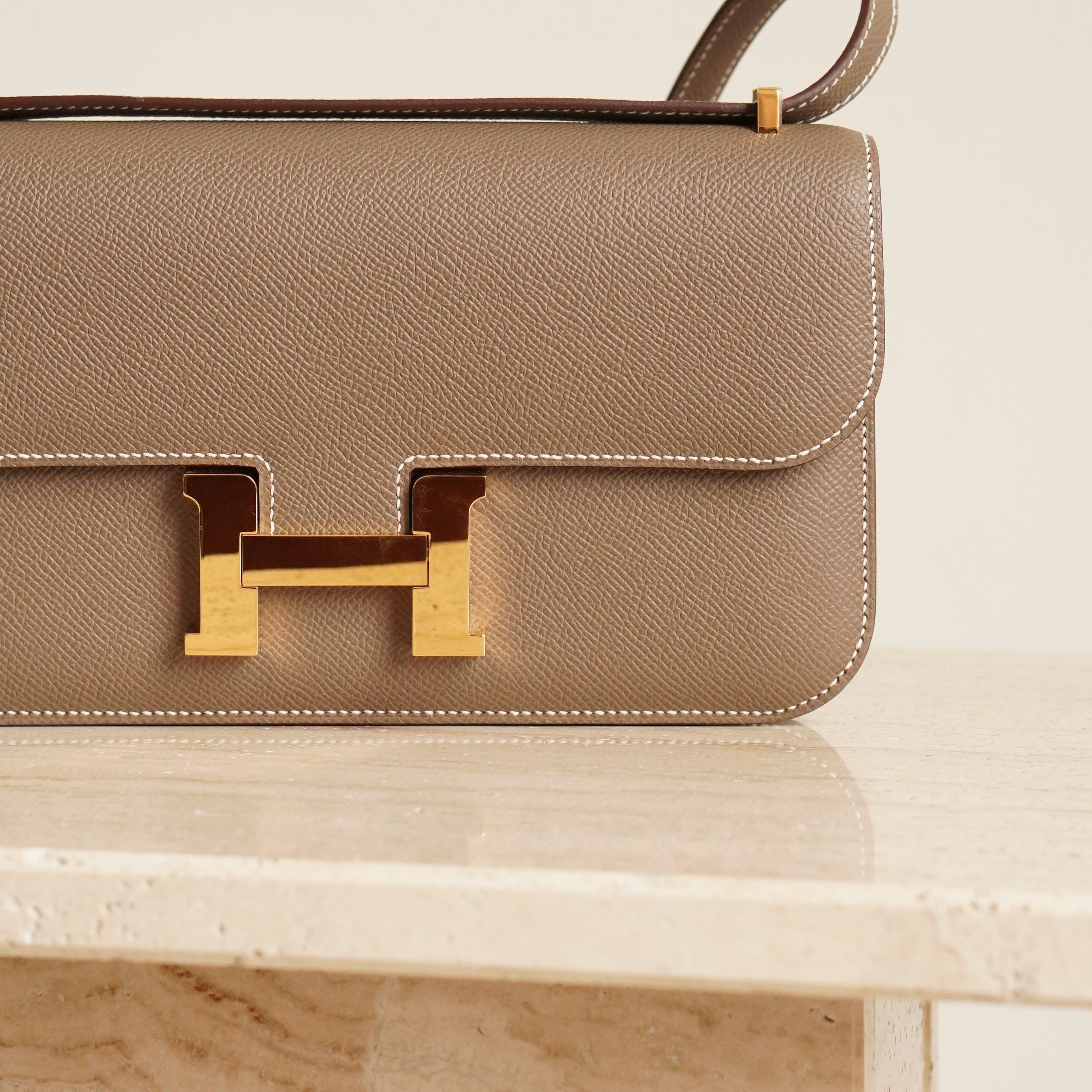 H CONSTANCE TO GO WALLET