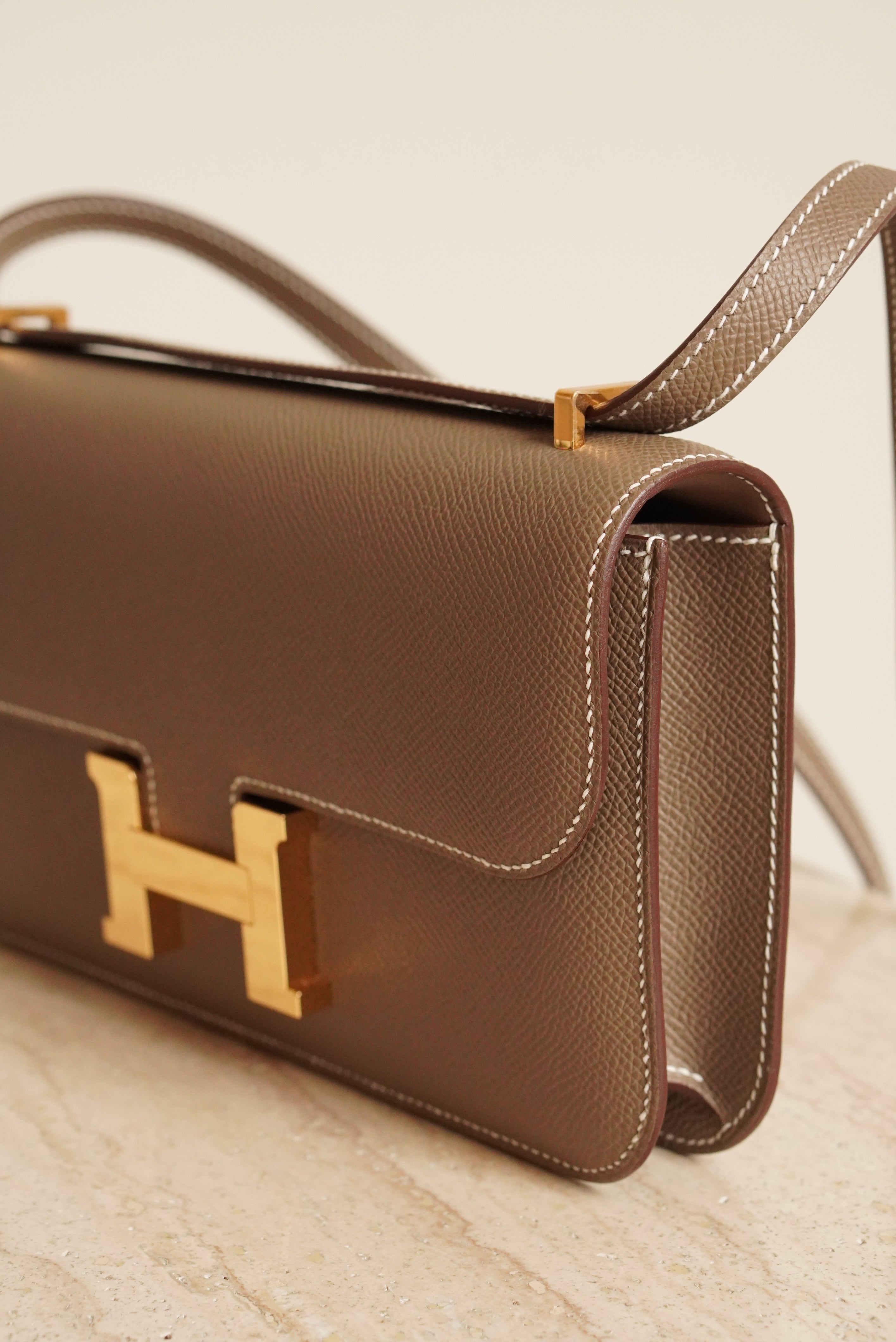 H CONSTANCE TO GO WALLET