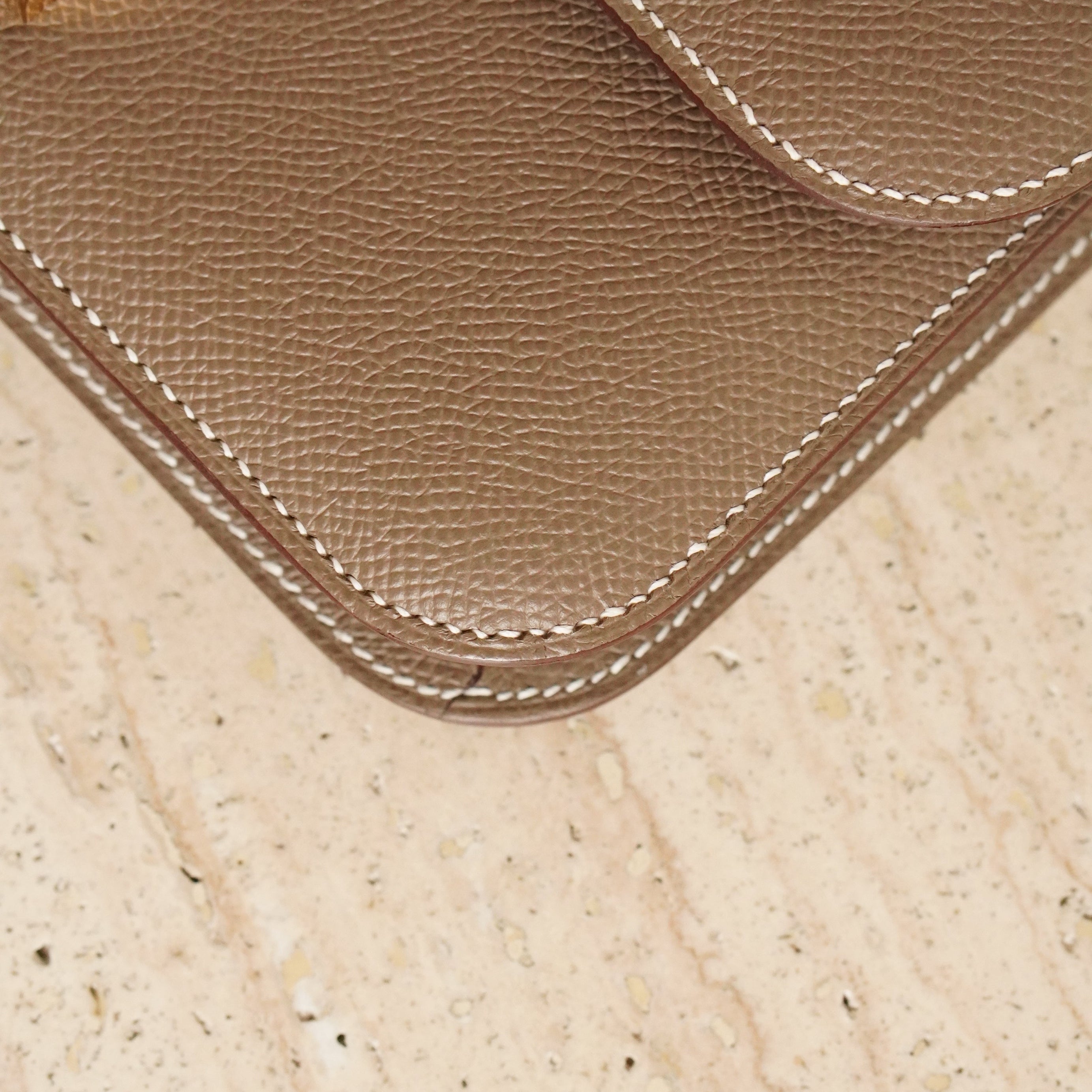 H CONSTANCE TO GO WALLET