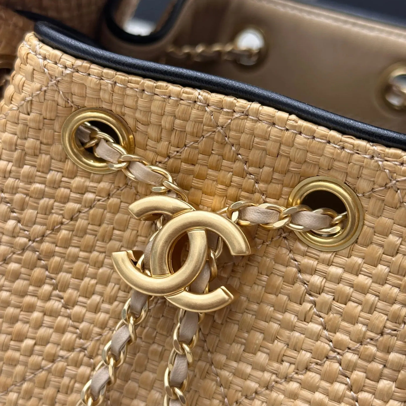 CC 25 HOBO BEIGE