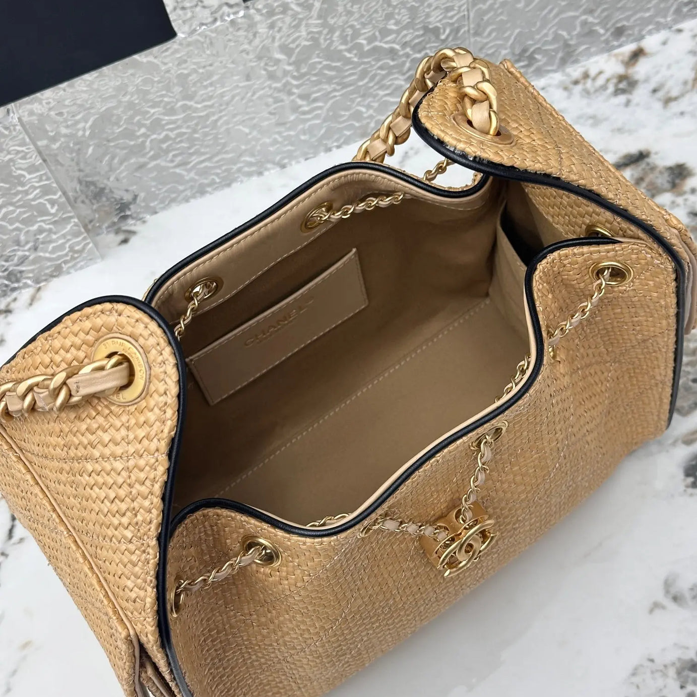 CC 25 HOBO BEIGE