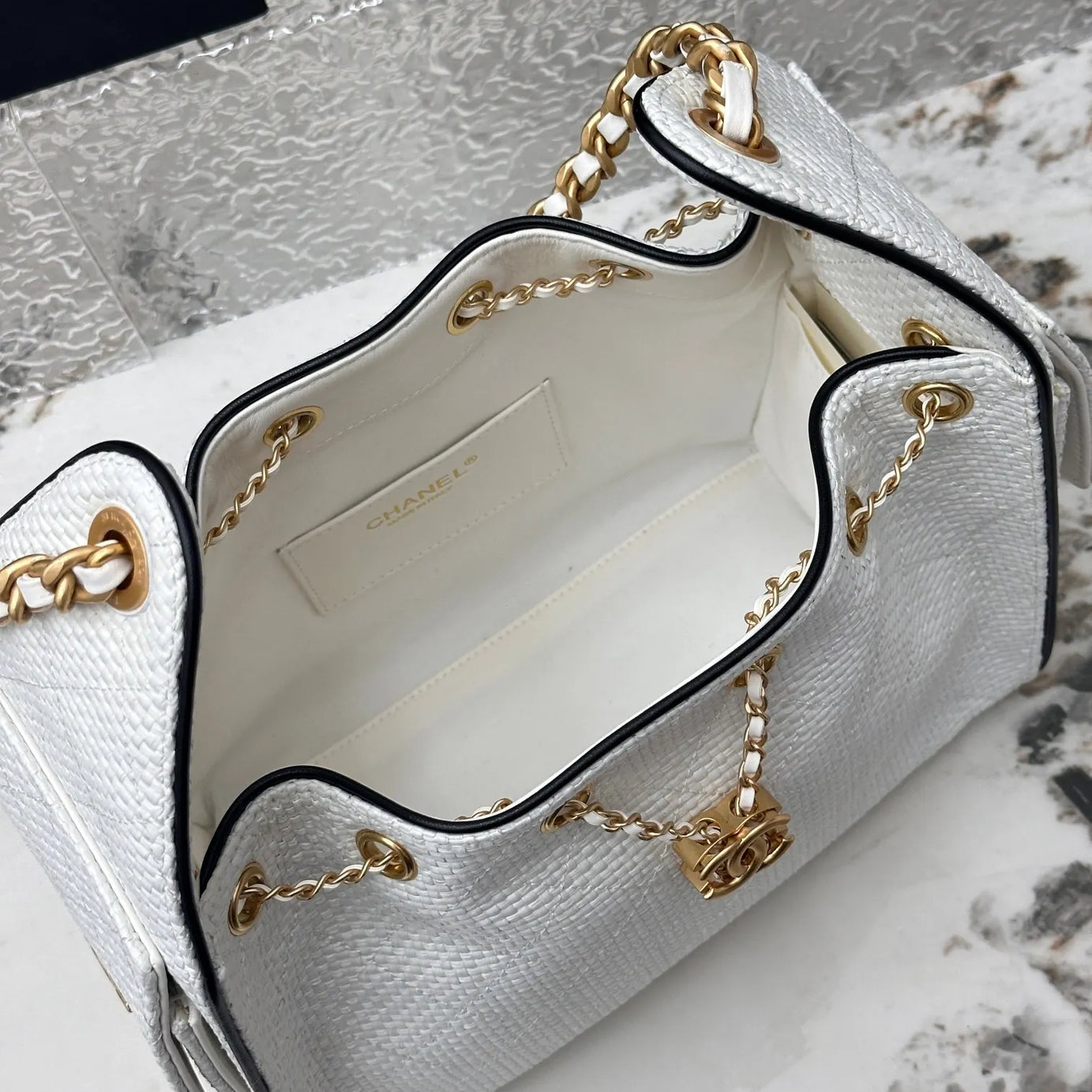 CC 25 PEQUEÑO BLANCA RAFFIA