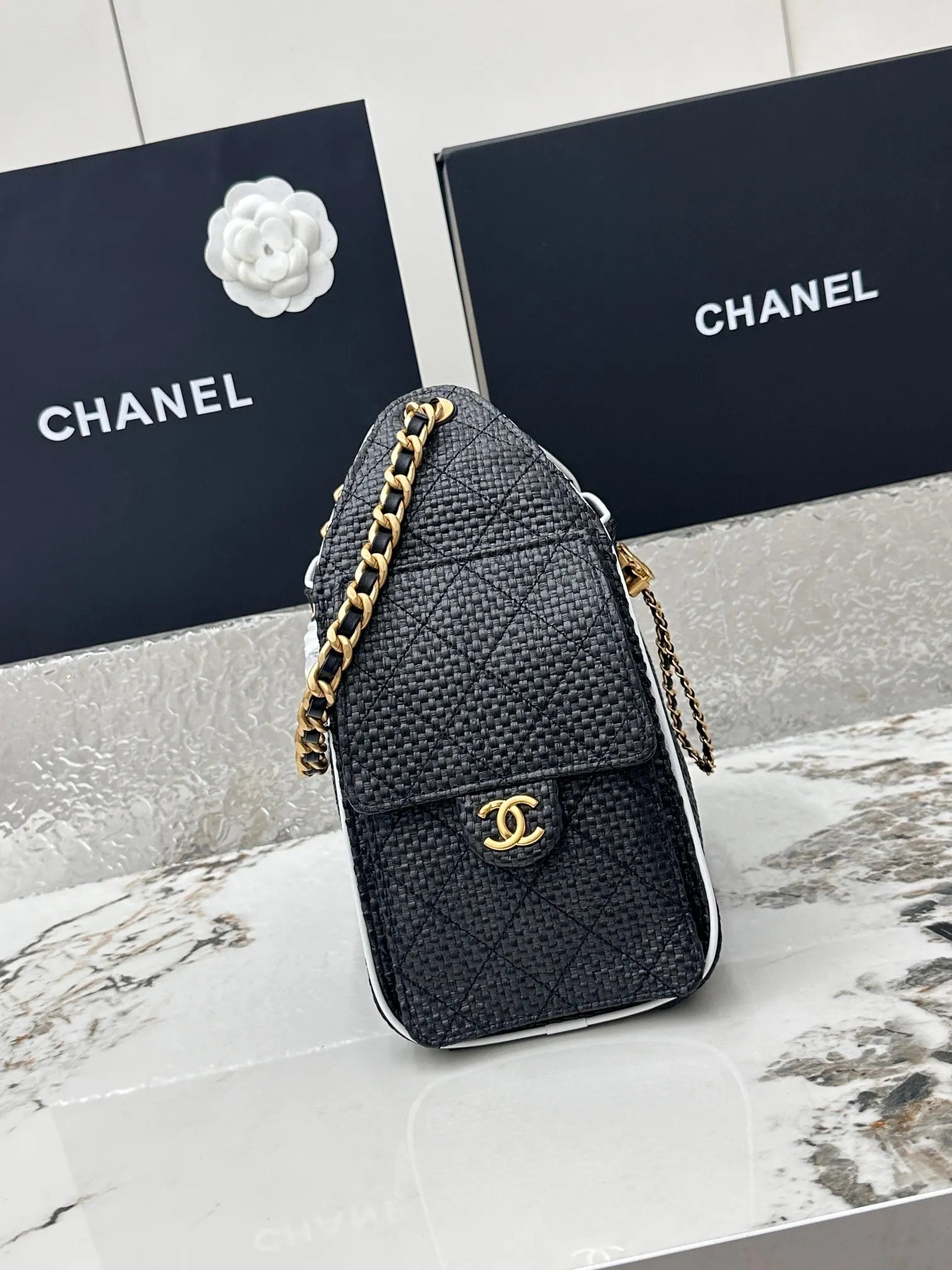 CC 25 PEQUEÑO RAFFIA NEGRO