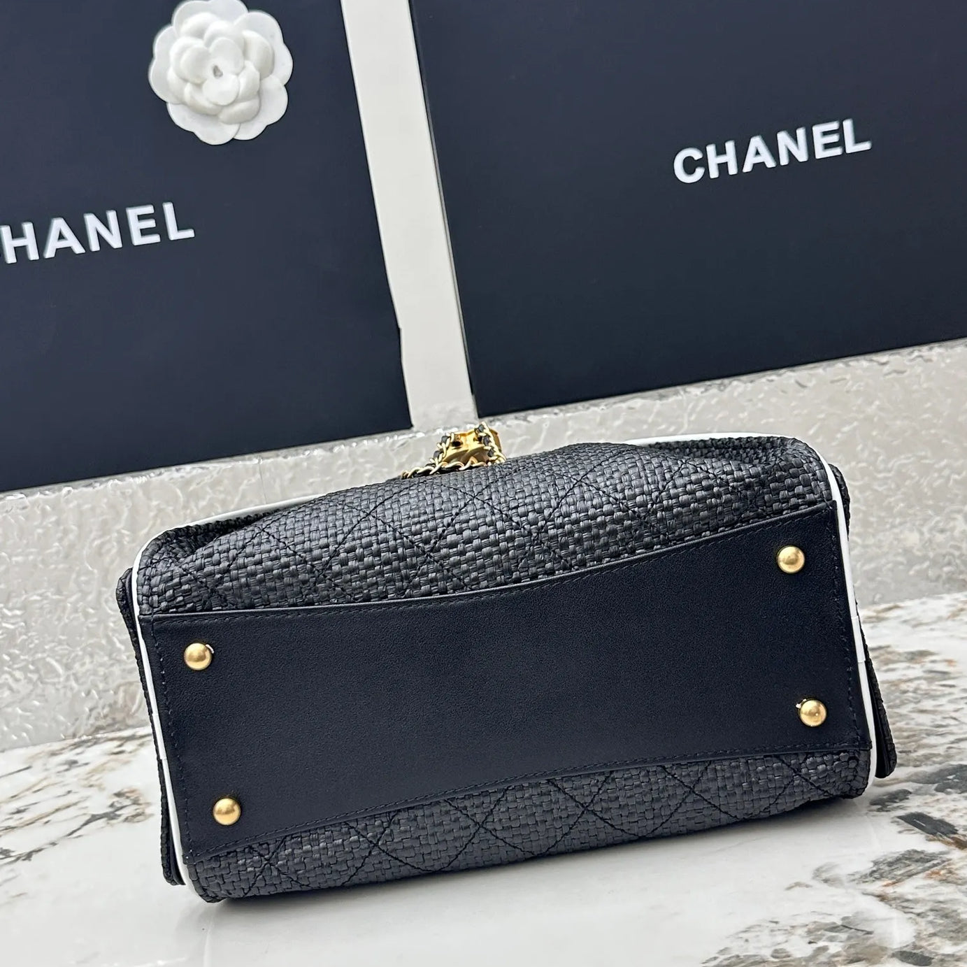 CC 25 PEQUEÑO RAFFIA NEGRO