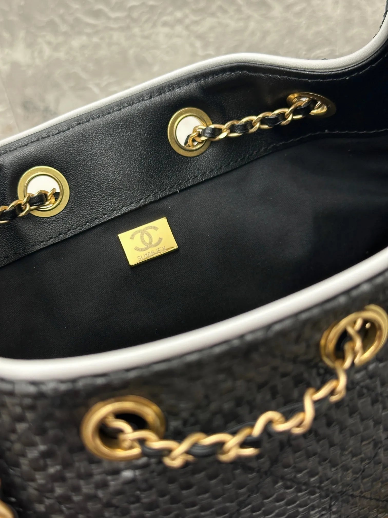 CC 25 PEQUEÑO RAFFIA NEGRO
