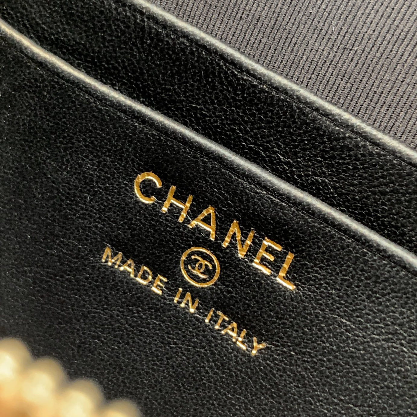 CC SUEDE CALFSKIN VANITY