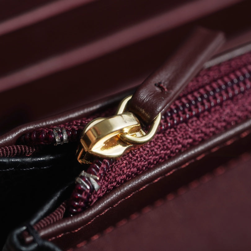 CC CARTERA | NEGRA | INTERIOR VINO