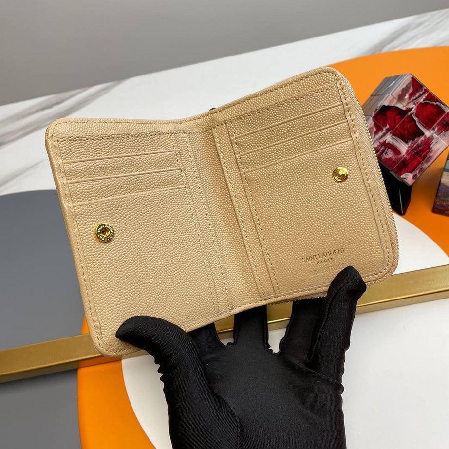 YL CARTERA NUDE